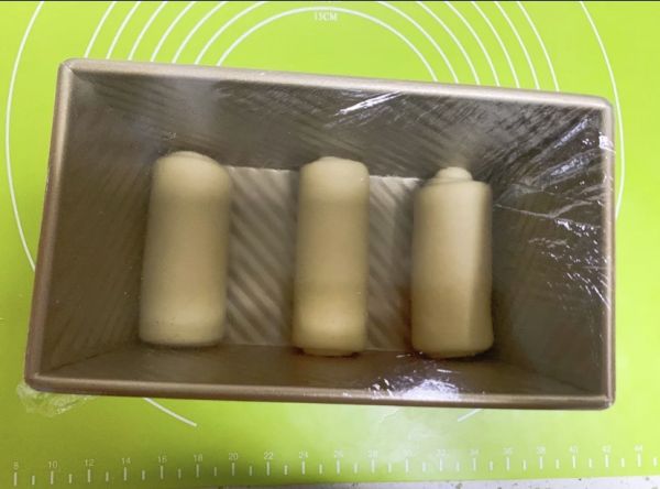 牛奶拉丝吐司面包