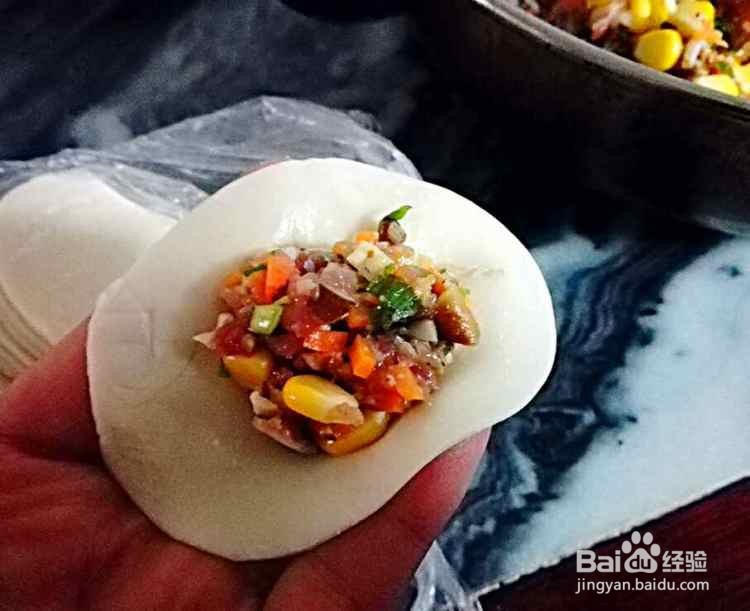 三角形饺子皮的包法