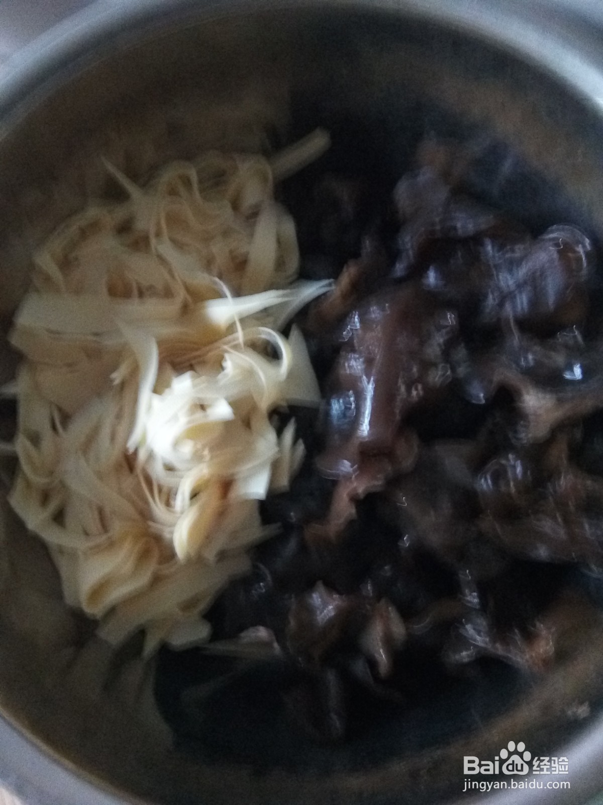 黑木耳黄瓜拌干豆腐