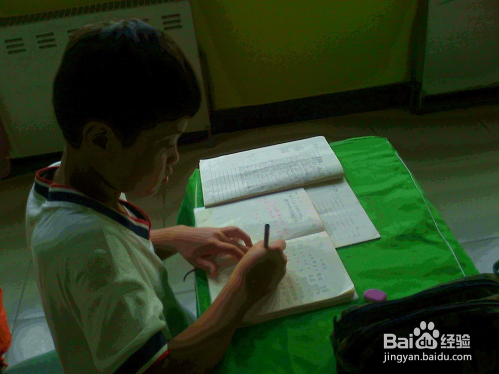 老年人怎样引导住校二年级孩子写周记