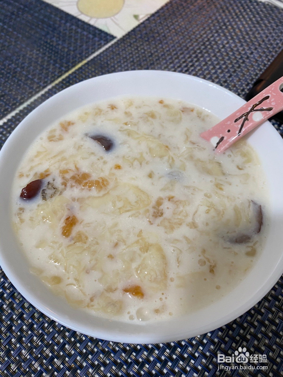 桃胶红枣银耳的做法