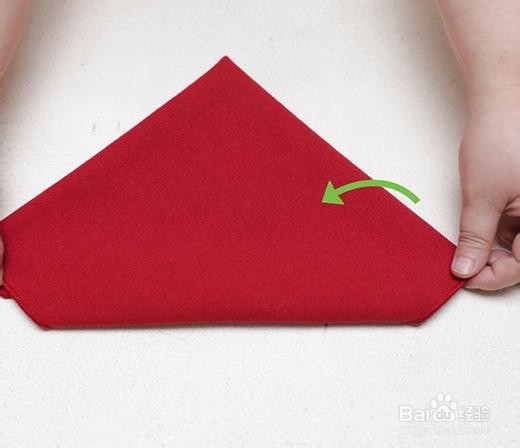 圣诞树怎么用餐巾来折法