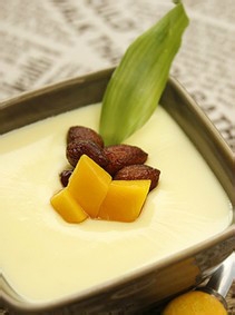 经典家常菜:牛奶炖蛋