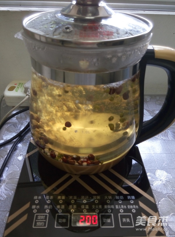 红绿豆薏仁水