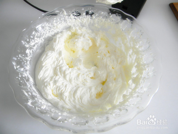 奶油裱花蛋糕的制作方法