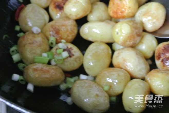 无法抵挡的乡土美食:酱香烀土豆