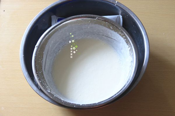 冰淇淋抹茶慕斯双色蛋糕