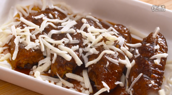 芝士焗黑胡椒鸡翅