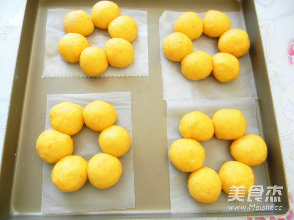 胡萝卜花朵甜甜圈