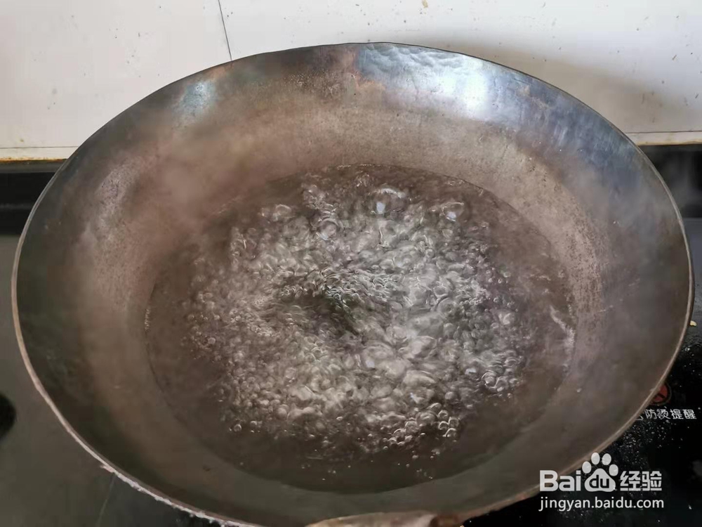 黄瓜片拌金针菇丝