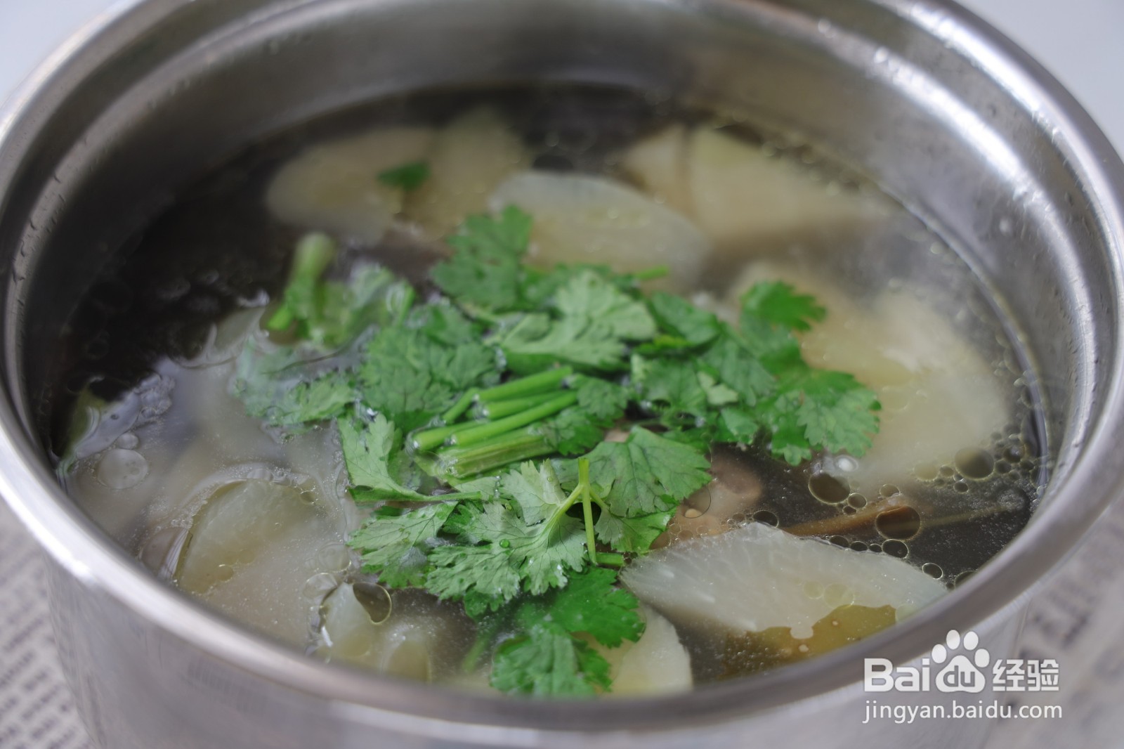 海带排骨汤的做法