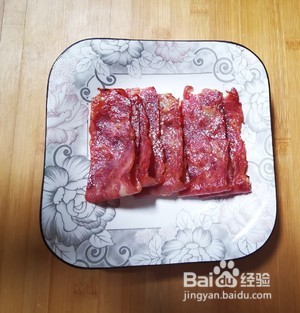 花边火腿培根披萨的做法