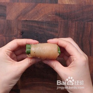 教大家秋葵鸡胸卷的做法