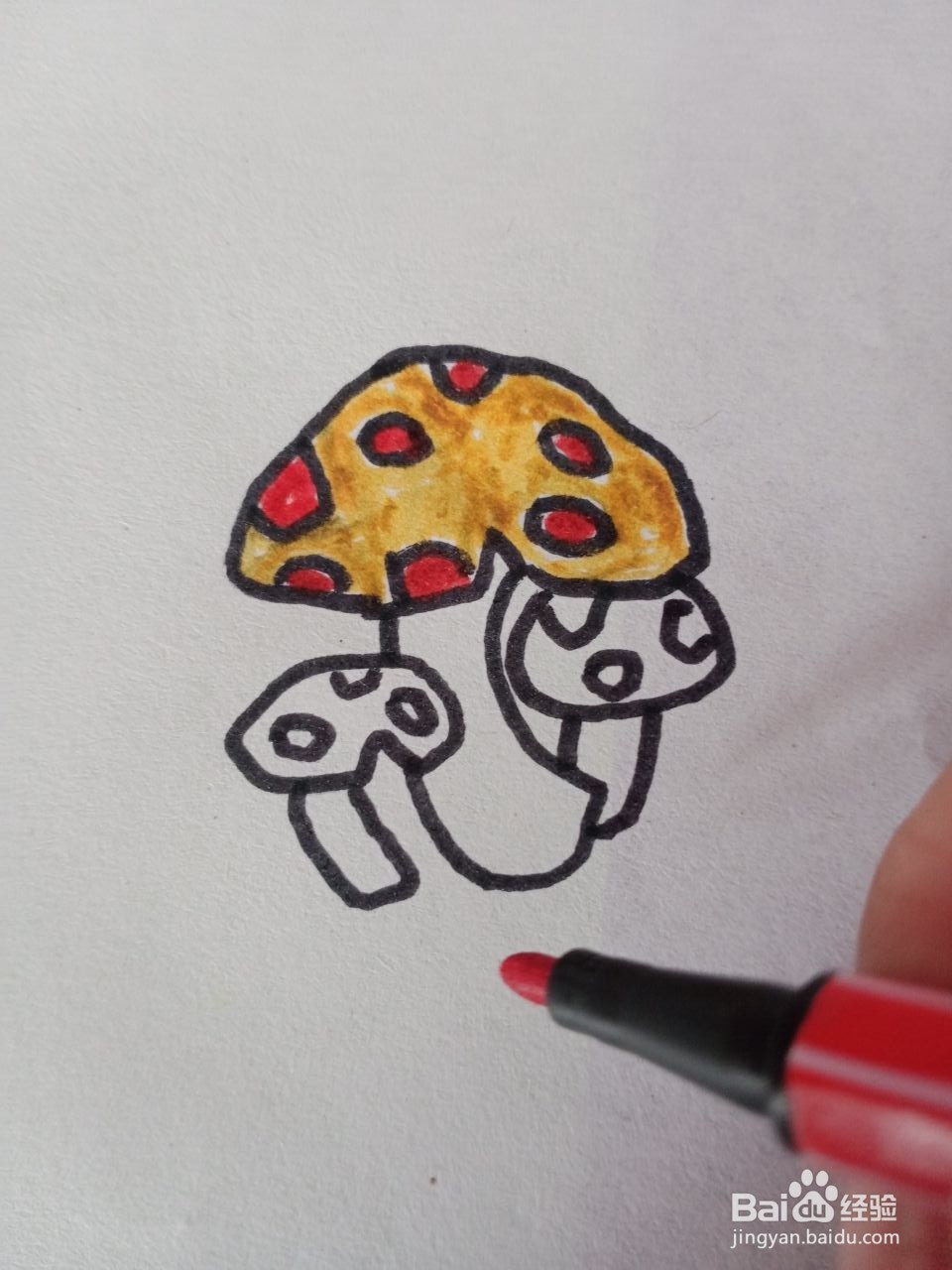 蘑菇的外形怎么画