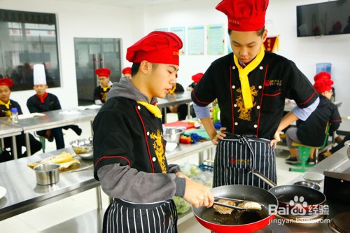 学西餐哪个学校好