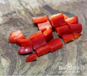 土豆吃起来非常香的简单易做法!