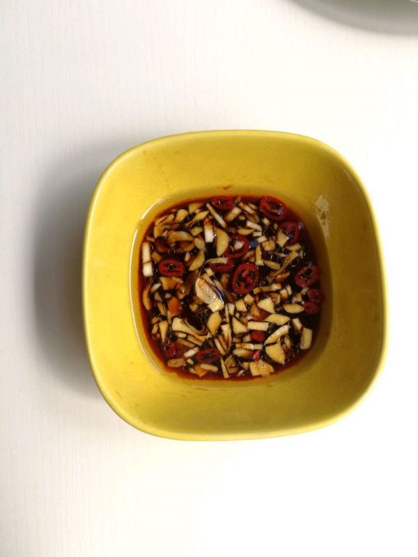 桃仁木耳拌莴笋