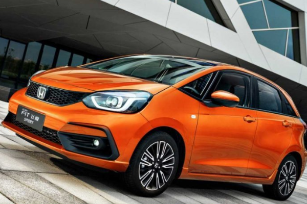 10W左右的车 空间大点的