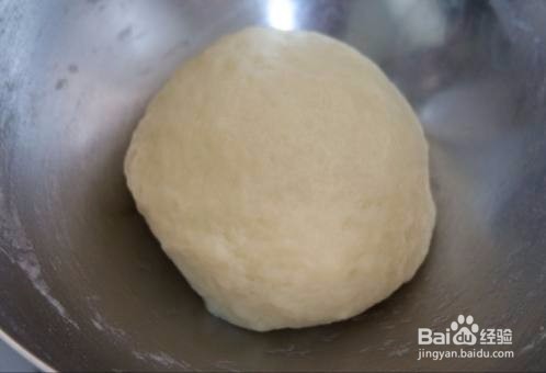 莲蓉蛋黄酥（不用醒面，不用揉出膜）怎么做？