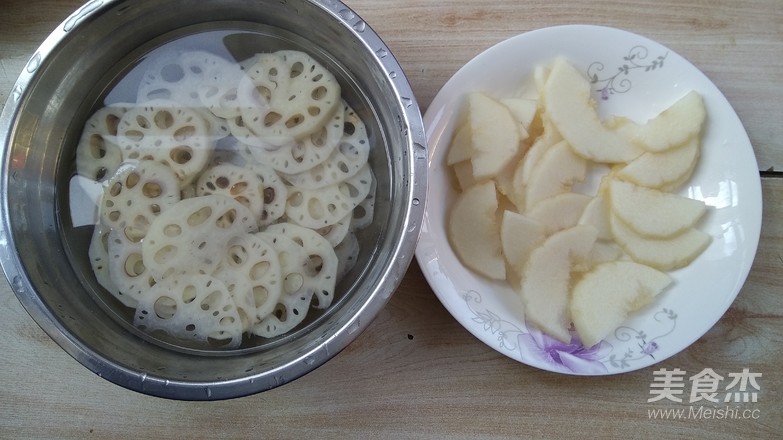 秋梨莲藕炒肉片