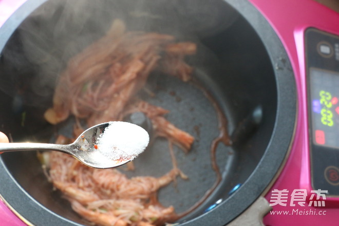 茄汁金针菇的做法