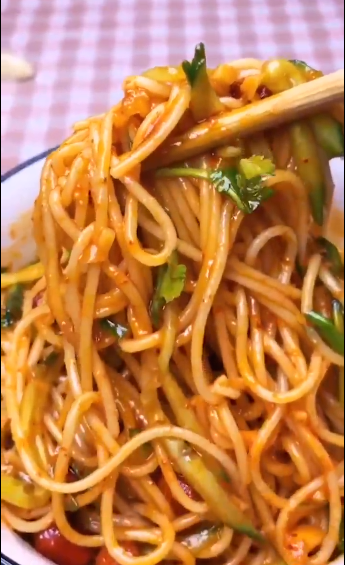 如何制作好吃的拌面?