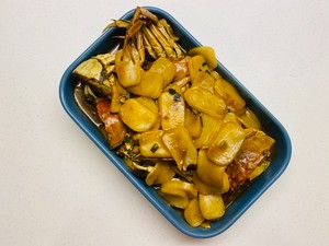 螃蟹炒年糕的做法