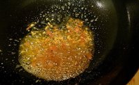 简单易做的油爆虾美味
