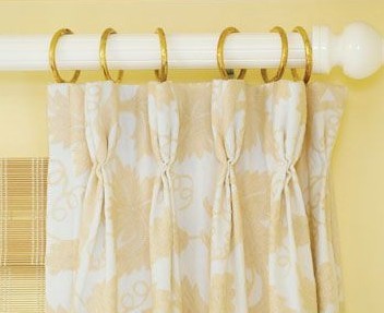 居室窗帘颜色的布局