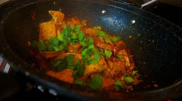 香辣酱汁焖豆腐