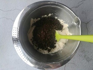 奥利奥糖水磅蛋糕怎么做？