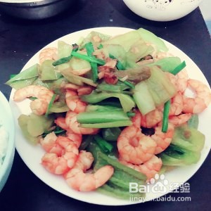 虾仁炒青椒 !