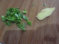韭菜鱿鱼花的做法