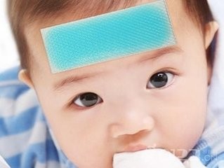 宝宝发烧时应该怎么办