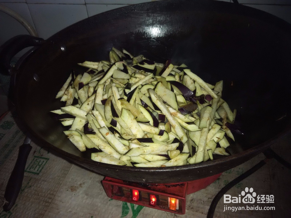 家常大辣椒丝炒茄子丝