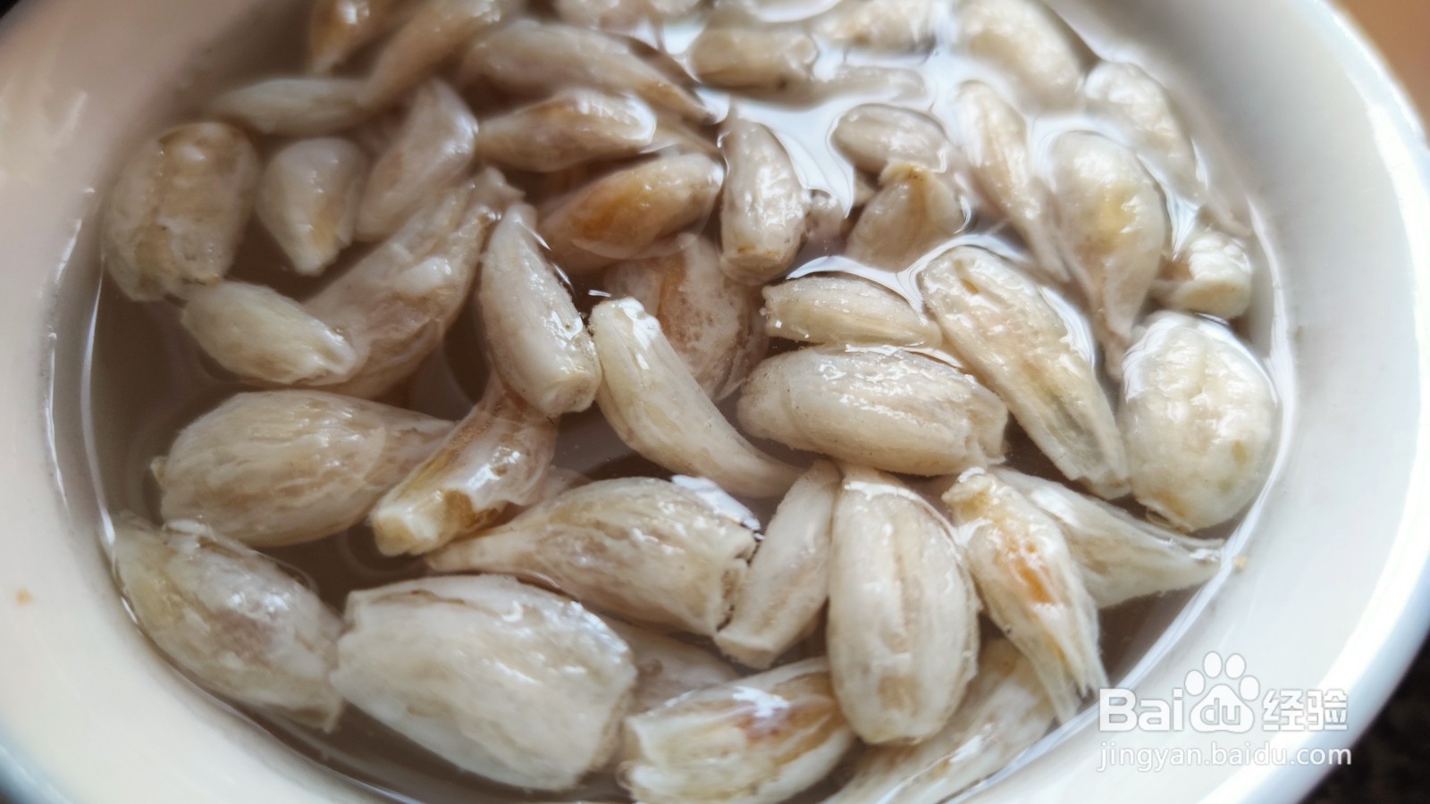 洛神桂圆蜜枣八宝饭