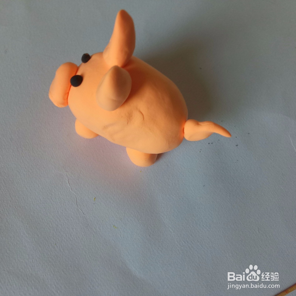 胖呼呼的小猪粘土制作