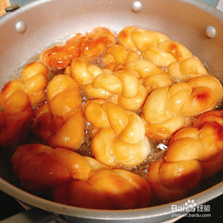 奶香蜂蜜软麻花的做法