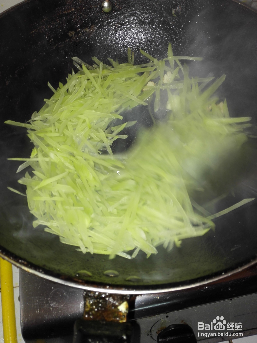 怎样制作素炒莴笋？