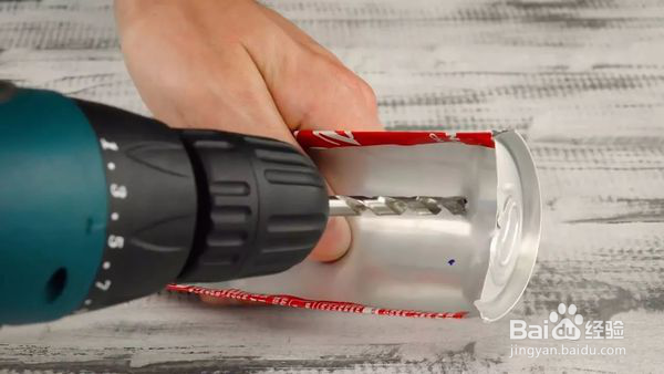 怎样用易拉罐做烧烤炉