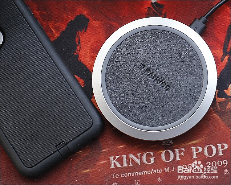 锐舞卧式Qi无线充电板功能使用