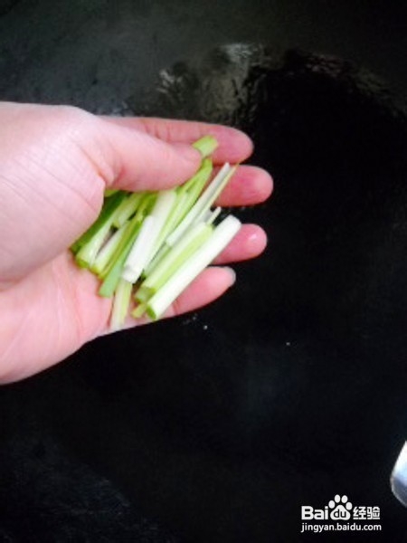 清爽香醇的腊皮肉炖胡萝卜怎么做呢