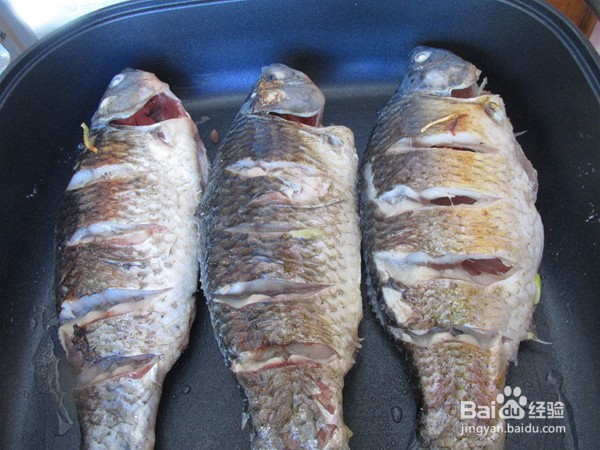 猴头菇豆腐炖鲫鱼