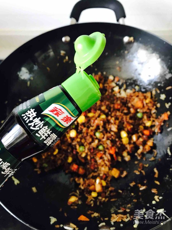 培根杏鲍菇酱油炒饭