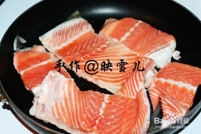 大豆腐怎么做好吃香煎三文鱼骨豆腐汤