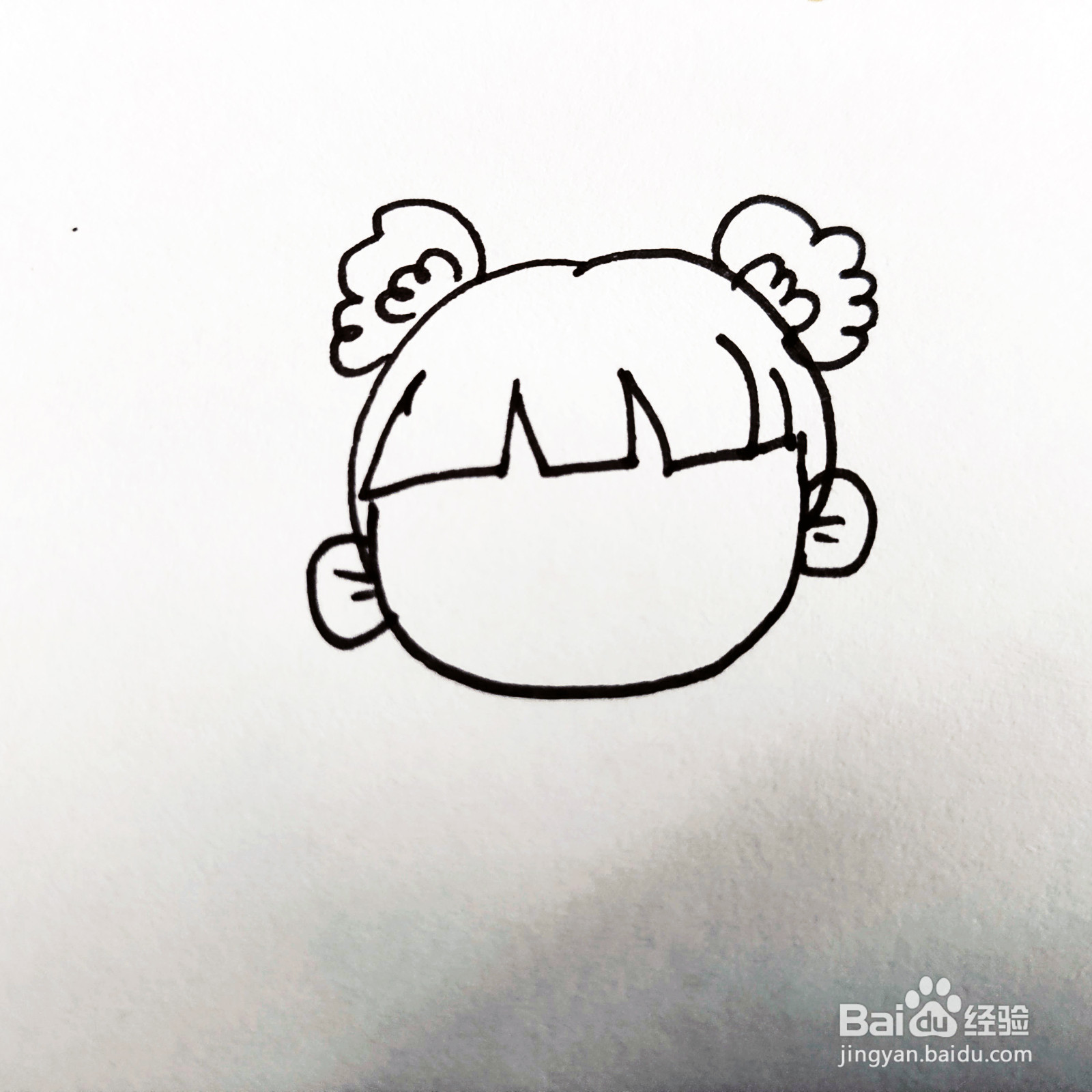 如何来画一位卡通美丽的女孩简笔画呢