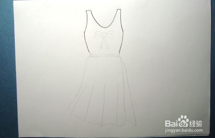 彩铅如何画背心连衣裙