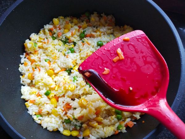 青豆玉米蛋炒饭