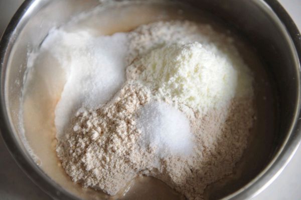 mini肠仔全麦面包