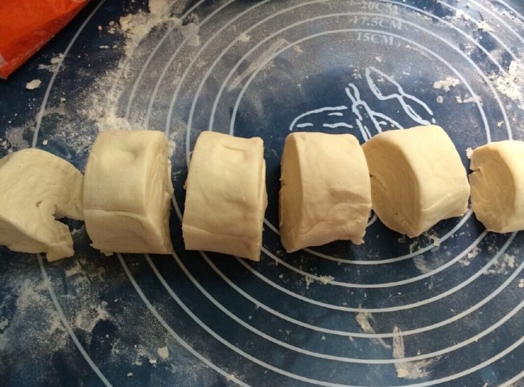 牛奶排包的做法 ,快来跟我学吧!